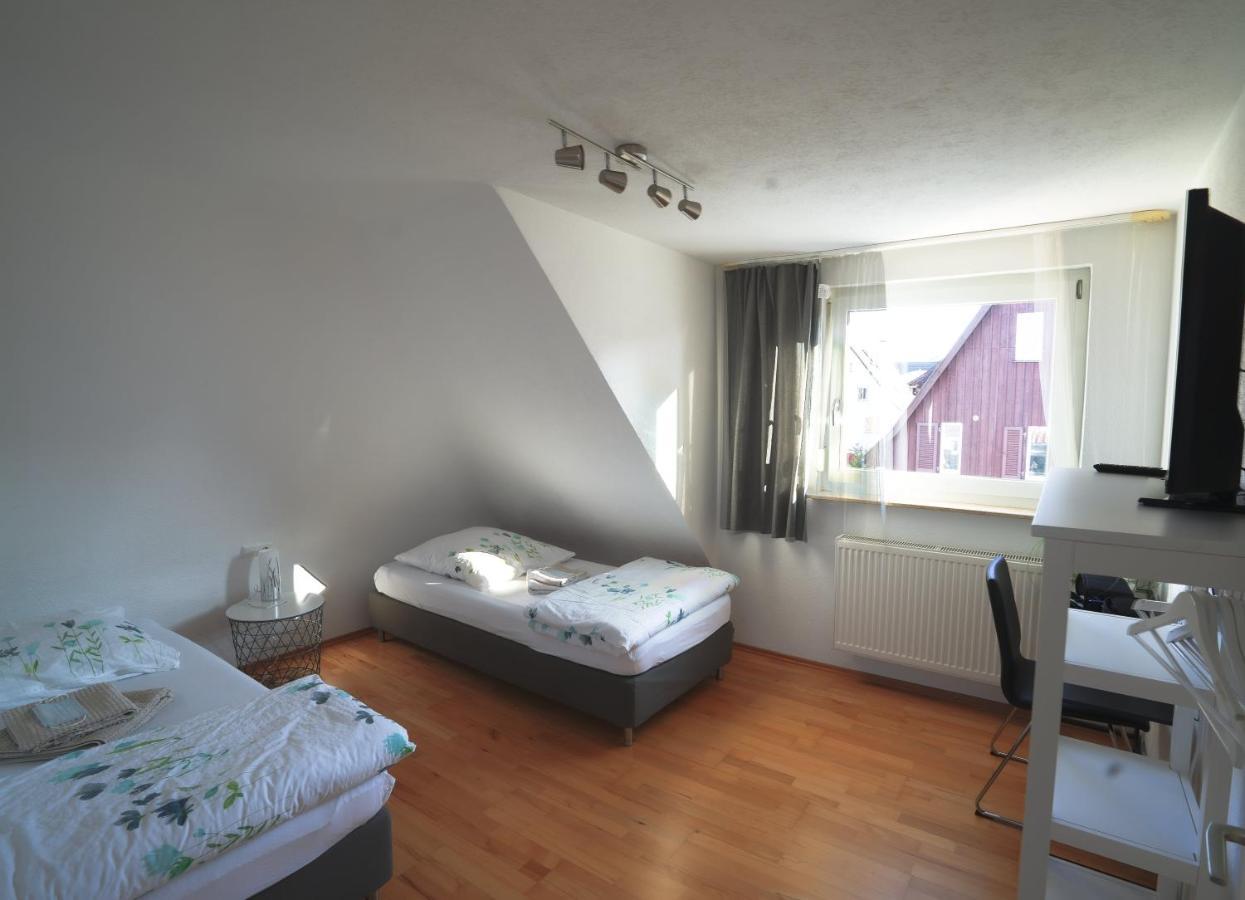 Fewo Reutlingen Heinestrasse Dg Apartman Szoba fotó
